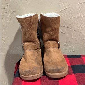 Kids size 13 Magellan boots